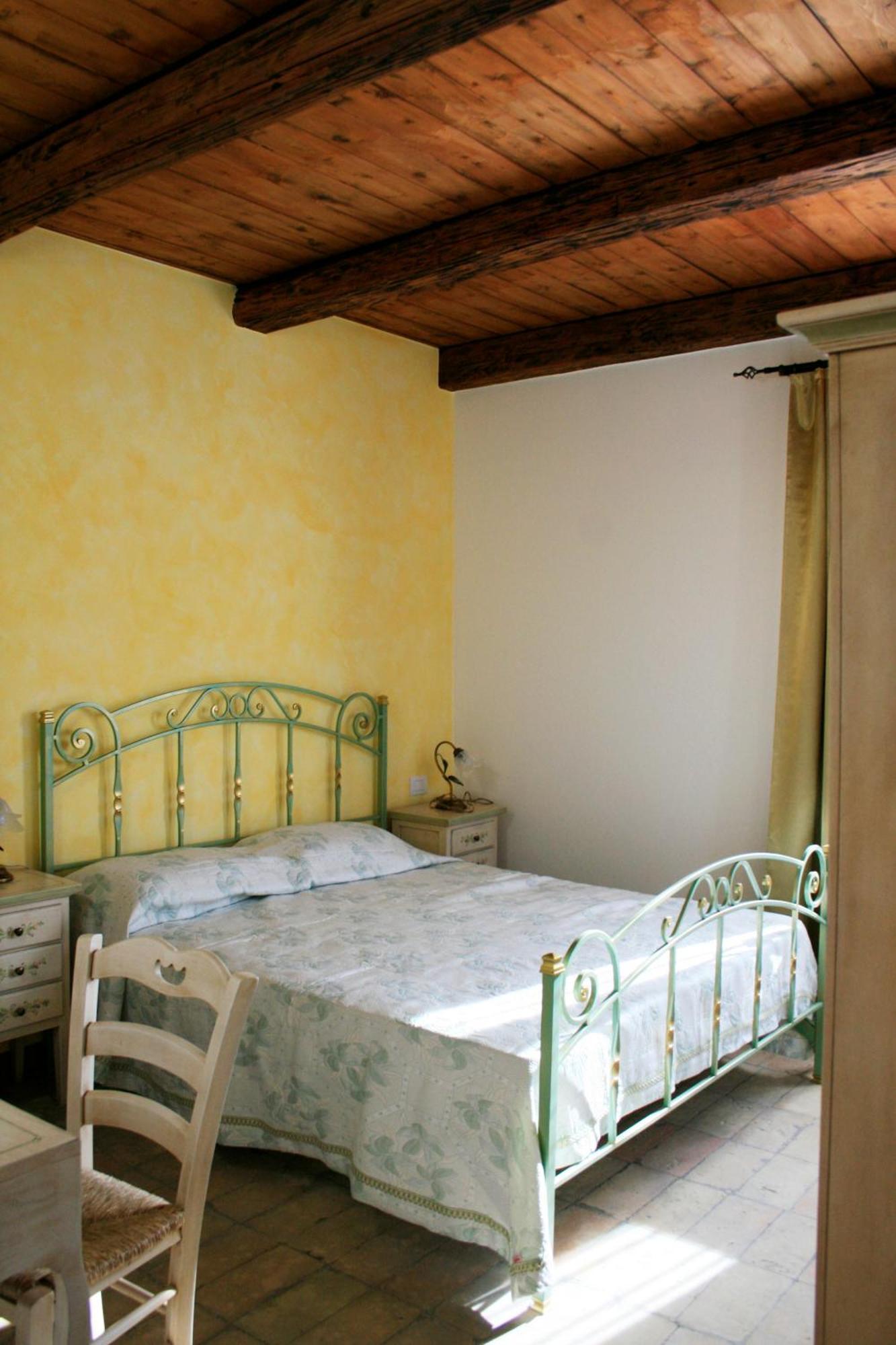 Hotel Agriturismo Fara Montegiorgio Habitación foto